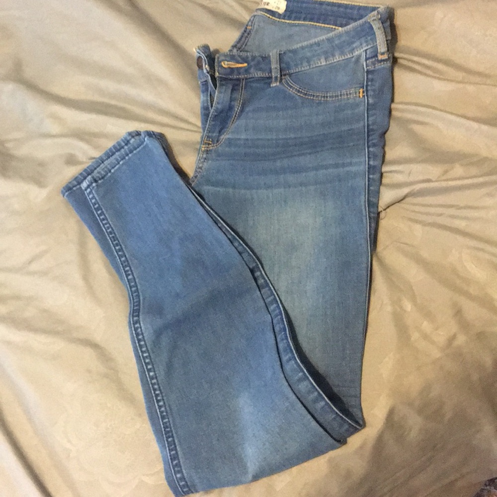 Hollister jeans